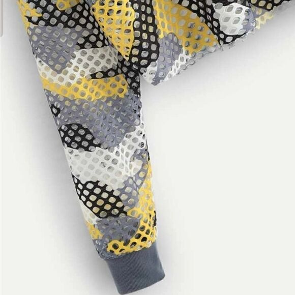 Fashion nova Camo print cut up sweatshirt - Picture 4 of 8